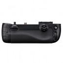 Nikon D7100 Battery Grip